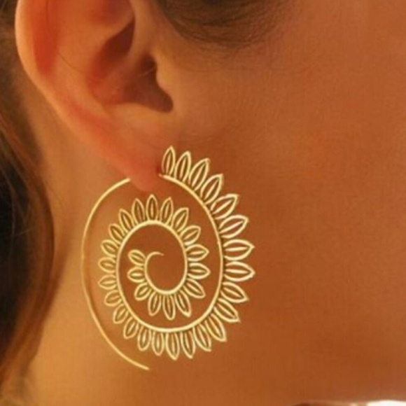 Jewelry - Gold or Silver Spiral Leaf Infinity Earrings